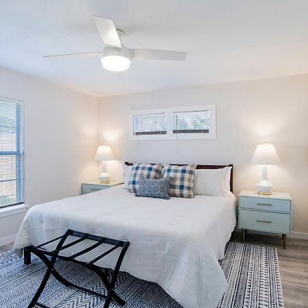 House In Mobile Newly Renovated! Quiet & Centrally Located! Luaran gambar