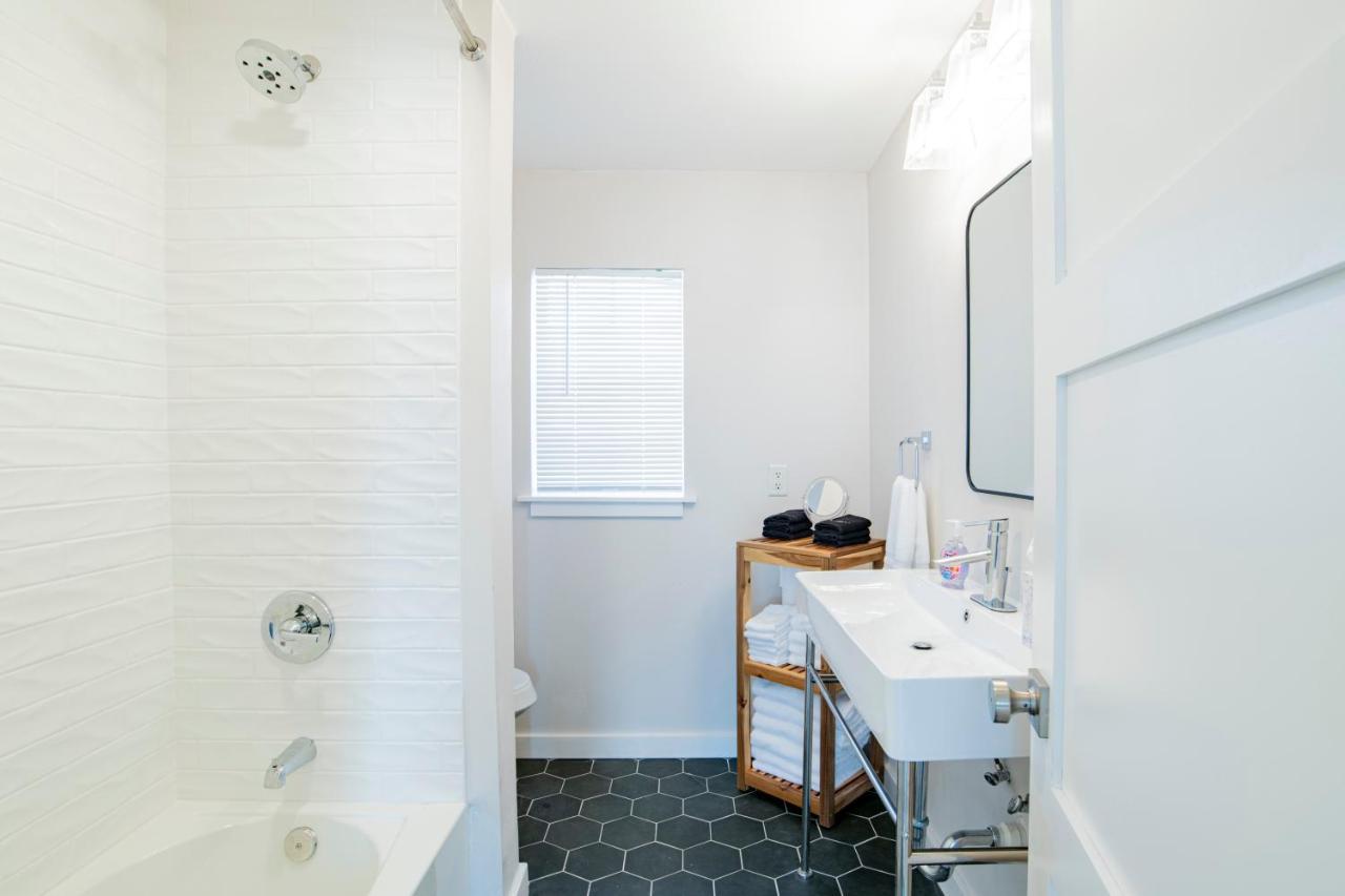 House In Mobile Newly Renovated! Quiet & Centrally Located! Luaran gambar