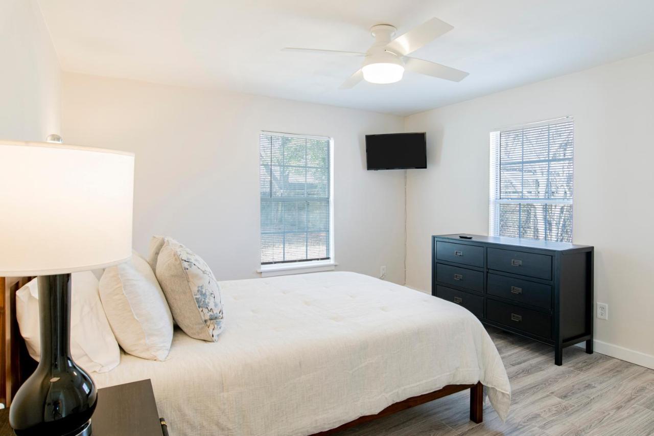House In Mobile Newly Renovated! Quiet & Centrally Located! Luaran gambar